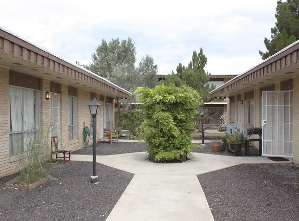 Town Country Apartments - Las Cruces, NM