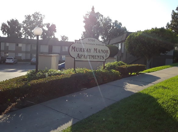 Murray Manor Apartments - La Mesa, CA