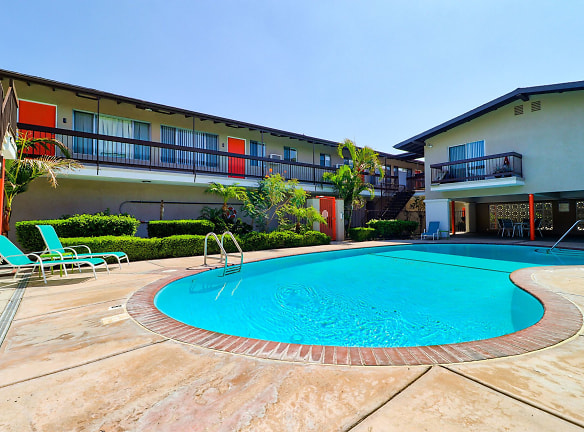 Towne Center Apartments - Riverside, CA