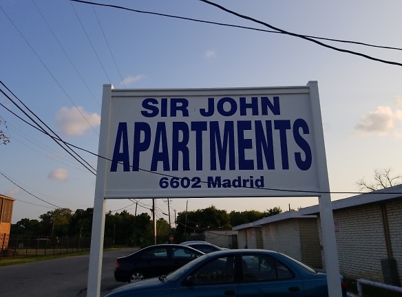 Sir John Apartments - Houston, TX
