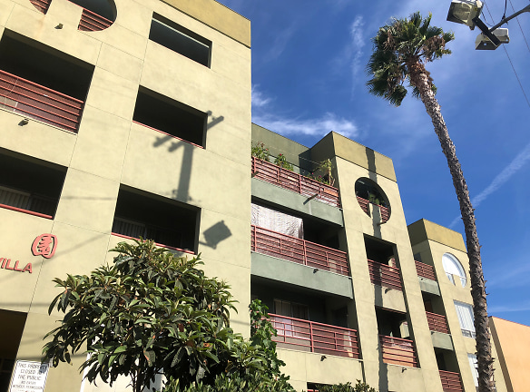 Hillside Villa Apartments - Los Angeles, CA
