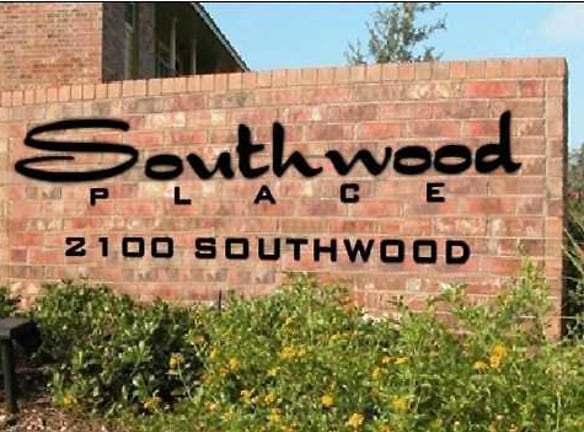 Southwood Place Apartments - College Station, TX
