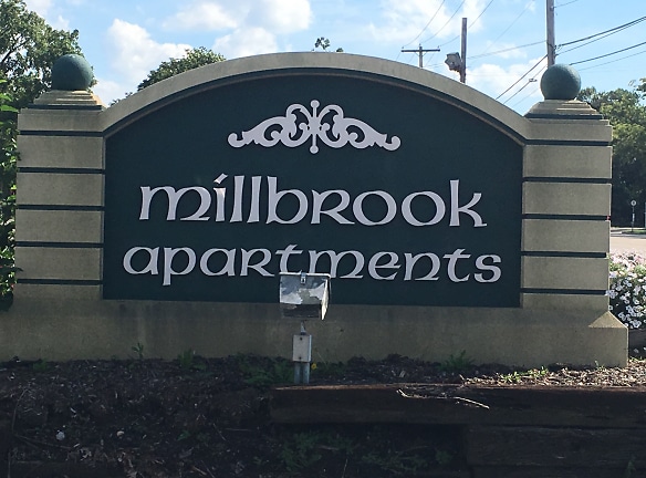 Millbrook Apartments - Grand Rapids, MI