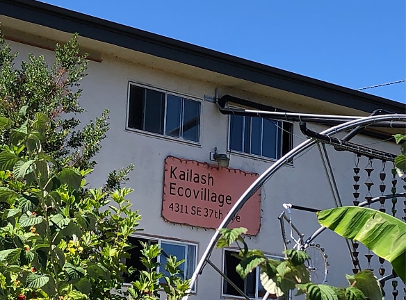 Kailash Ecovillage Apartments - Portland, OR