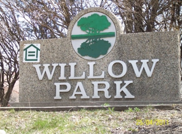 Willow Park - Waukesha, WI