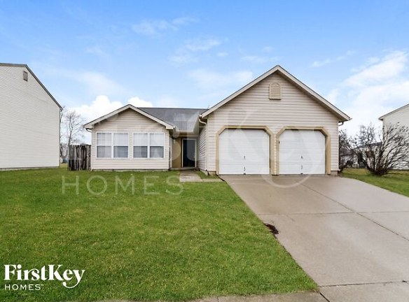 1214 Dale Hollow Dr - Indianapolis, IN