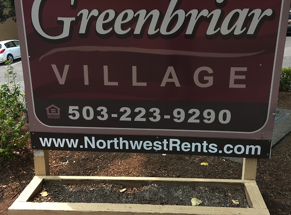 Greenbriar Village Apartments - Portland, OR