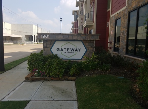 The Gateway On Cullen Apartments - Houston, TX