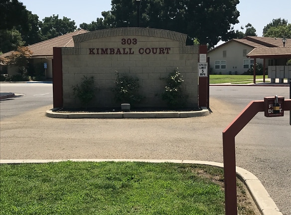 Kimball Court Apartments - Visalia, CA