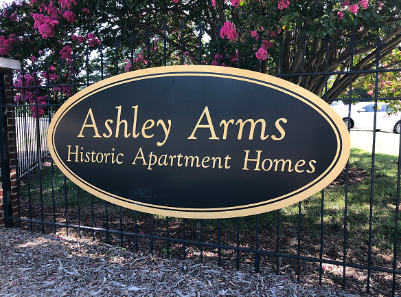 Ashley Arms Apartments - Gastonia, NC