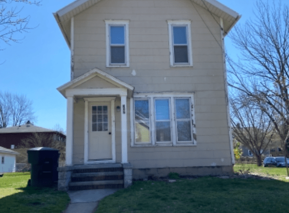 302 E Reed Ave - Bowling Green, OH