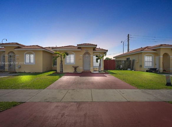 12266 SW 215th Terrace - Miami, FL