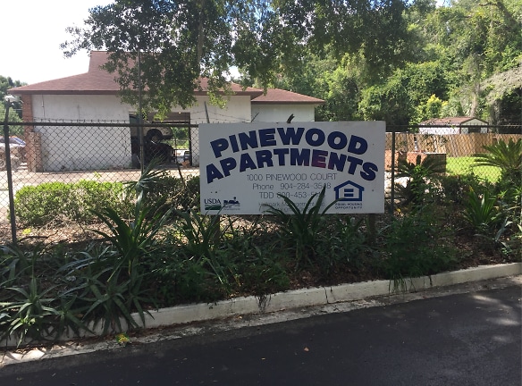 Pinewood Apartments - Green Cove Springs, FL