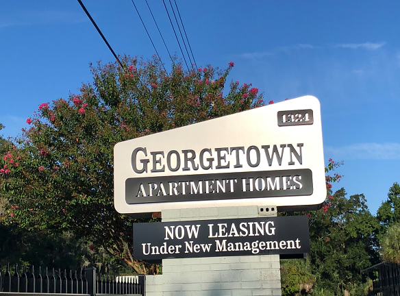 Georgetown Apartments - Gainesville, FL
