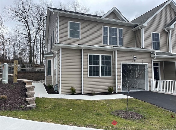 34 Pinto Rd - Middletown, NY