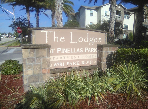 Lodges At Pinellas Park Apartments - Pinellas Park, FL