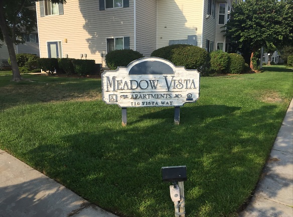 Meadow Vista Apartments - Red Bluff, CA