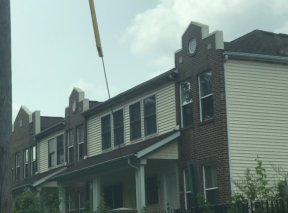 Roosevelt School Apartments - Decatur, IL