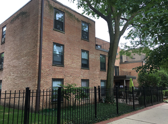 Ogden Corners Apartments - Chicago, IL