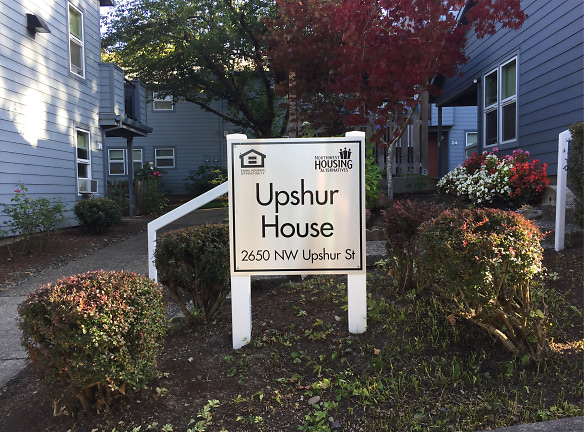 Upshur House Apartments - Portland, OR