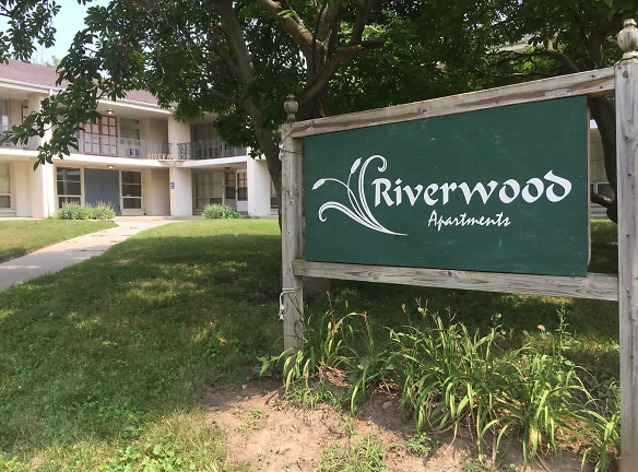 River Wood Apartments - Milwaukee, WI