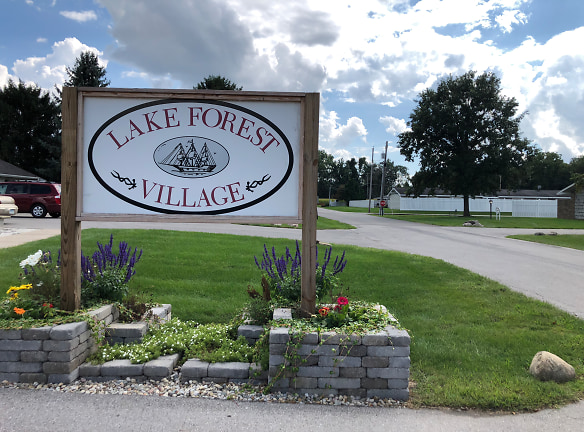 Lake Forest Village Apartments - Fort Wayne, IN