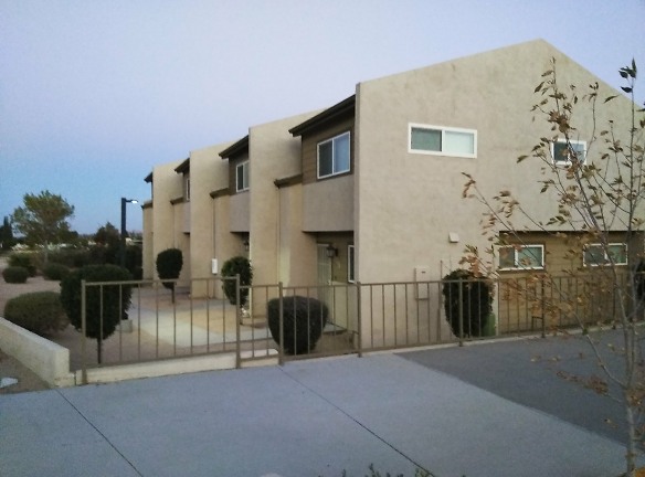 Sunwest Villas Apartments - Yucca Valley, CA