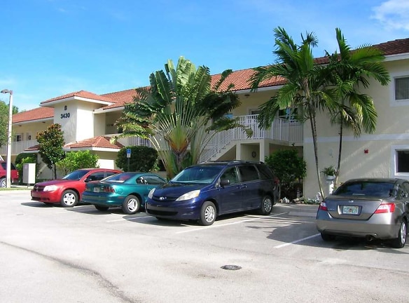 Cypress Trail Condominiums - West Palm Beach, FL