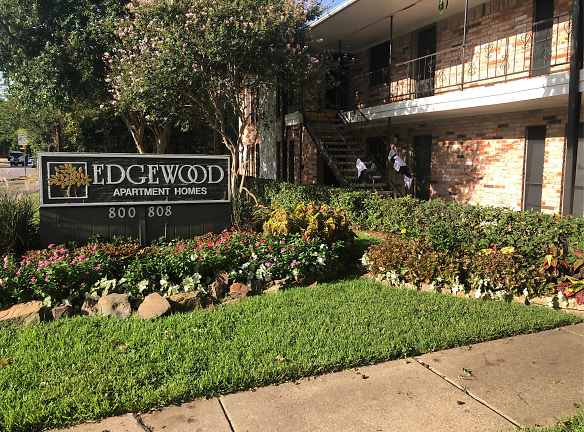 Edgewood Apartments - Irving, TX