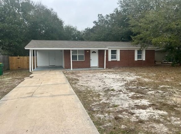 23 Overstreet Dr - Mary Esther, FL