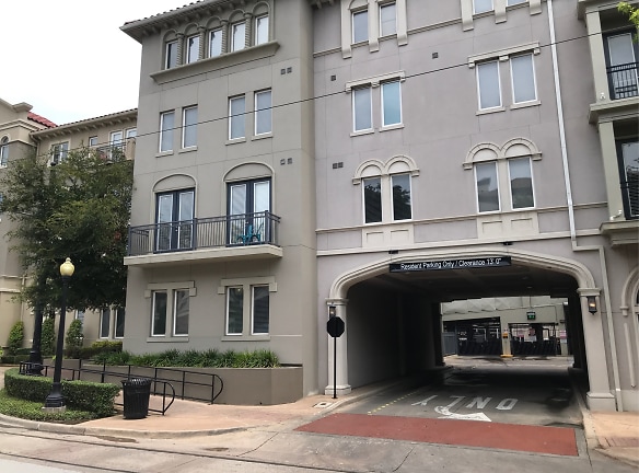 West Village City Place Apartments - Dallas, TX
