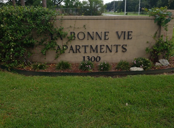 La Bonne Vie Apartments - Lafayette, LA