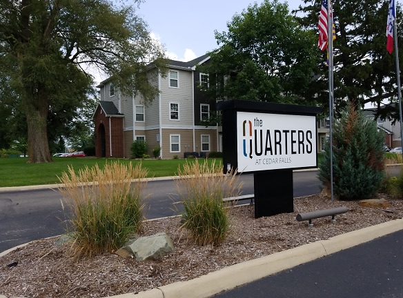The Quarters At Cedar Falls Apartments - Cedar Falls, IA
