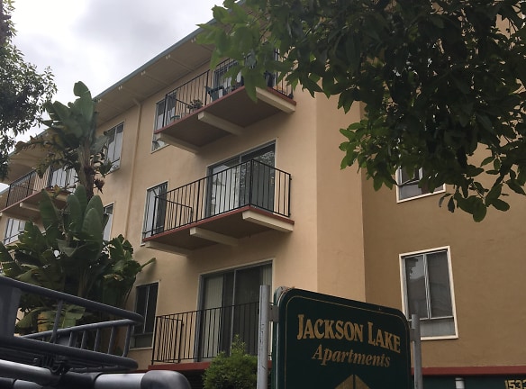 Jackson Lake Apartments - Oakland, CA