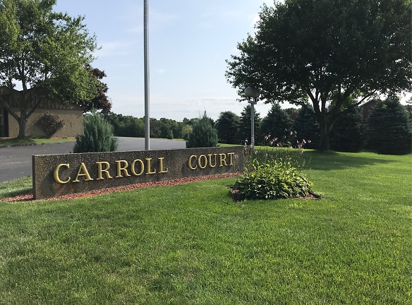 Carroll Court Apartments - Carrollton, OH