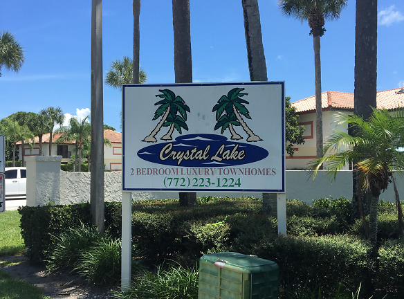 Crystal Lake Townhomes Apartments - Stuart, FL