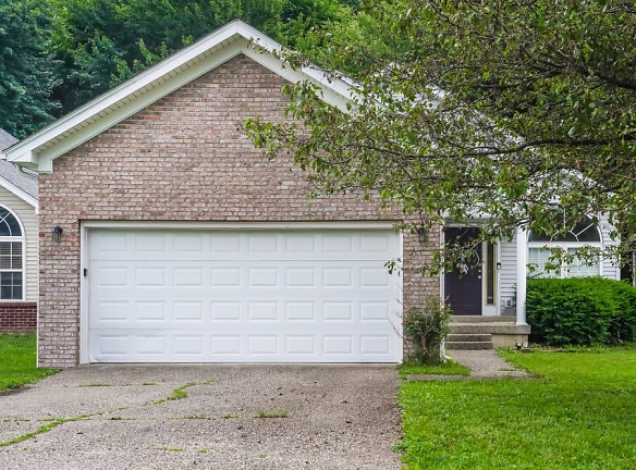11111 Meadow Chase Ct - Louisville, KY