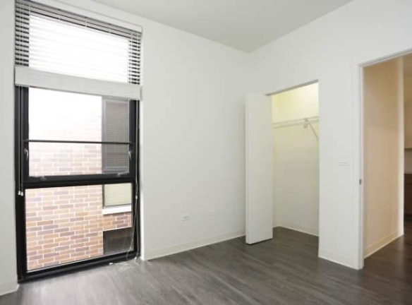 830 N Milwaukee Ave unit 223 - Chicago, IL