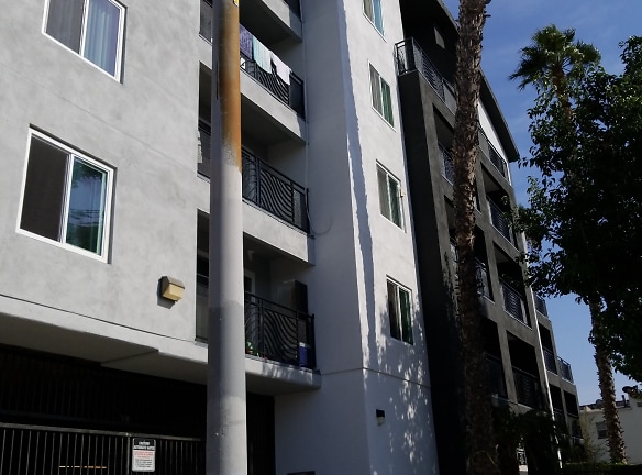 Casa Rita Apartments - Huntington Park, CA
