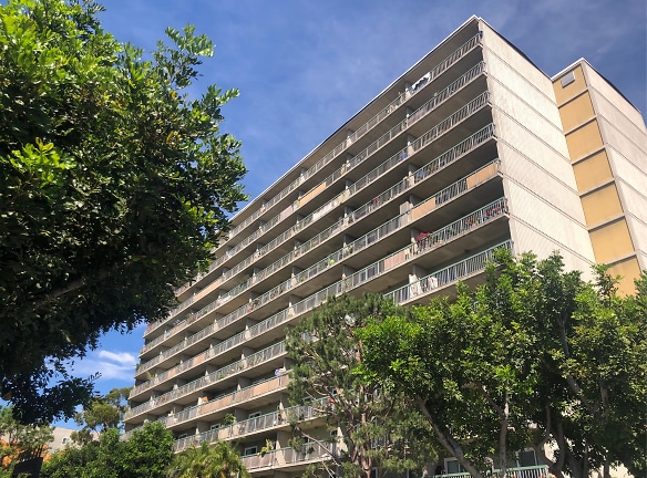 Macarthur Park Tower Apartments - Los Angeles, CA