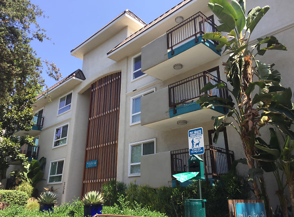 Monterra Del Rey Apartments - Pasadena, CA