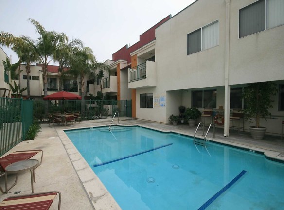 Sophia Ridge Apartment Homes - Northridge, CA