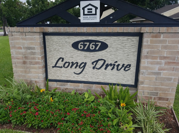 Long Drive Townhomes Apartments - Houston, TX