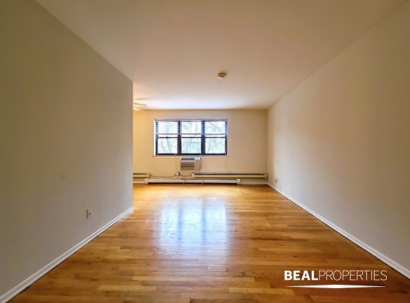 660 W Wrightwood Ave unit CL302 - Chicago, IL