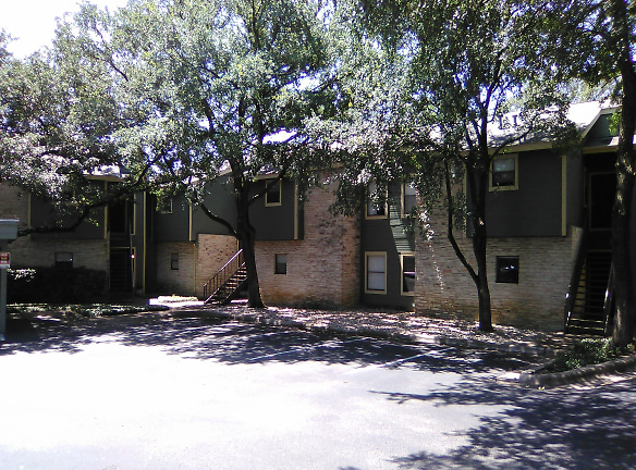 Columbia Oaks - Condo Apartments - Austin, TX