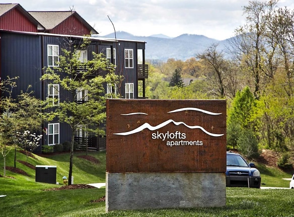 Skylofts Apartments - Asheville, NC