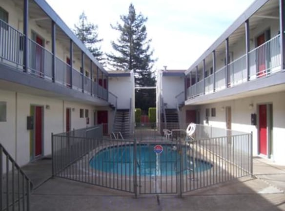 Carmichael Apartments - Carmichael, CA