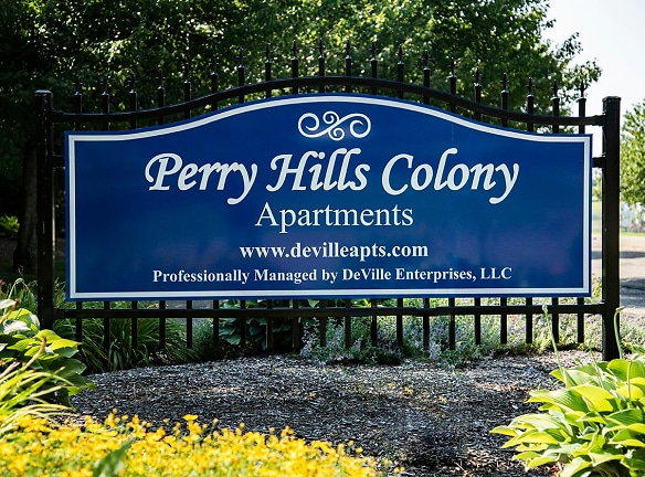 Perry Hills Colony Apartments - Canton, OH