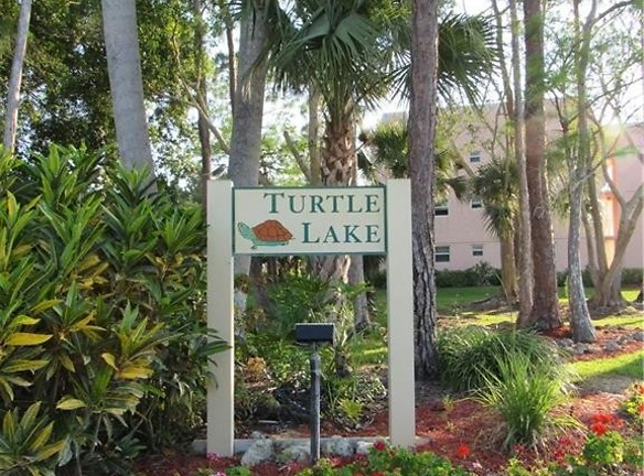 300 Forest Lakes Blvd #201 - Naples, FL