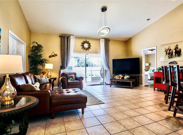 5874 Patrick Ct - Clearwater, FL
